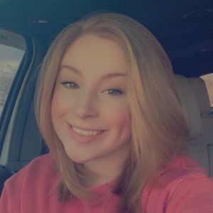 Meet your Posher, Halie